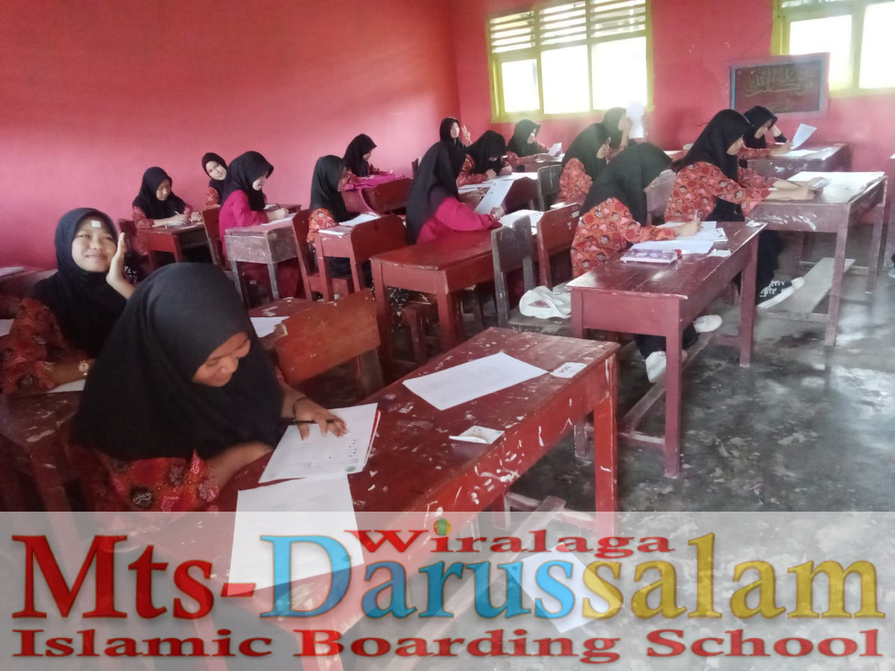 Semangat Siswa MTs Darussalam Wiralaga Warnai Hari Pertama Penilaian Akhir Semester 2024 Semangat Siswa MTs Darussalam Wiralaga Warnai Hari Pertama Penilaian Akhir Semester 2024